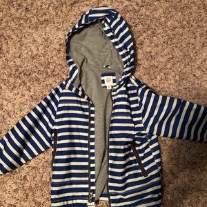 Boys size 4 gap raincoat